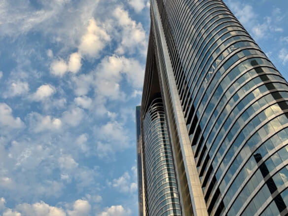 How a commercial property listing appears on Flex Estate