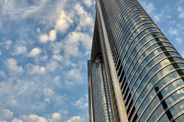 How a commercial property listing appears on Flex Estate