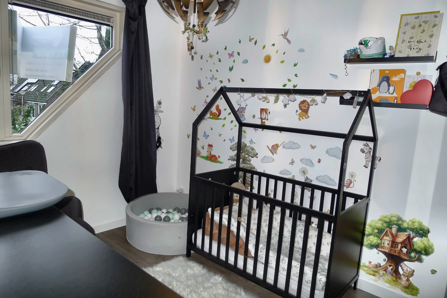 babyroom4_enhanced_1536x1024
