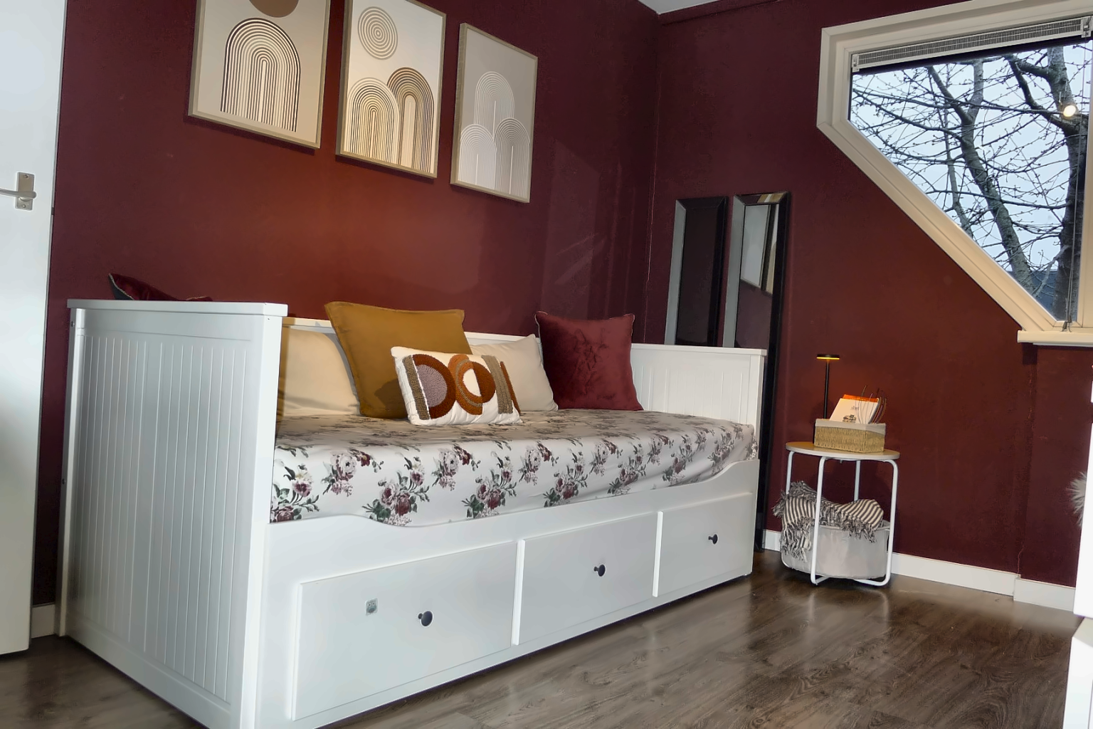 bedroom2_enhanced_1536x1024