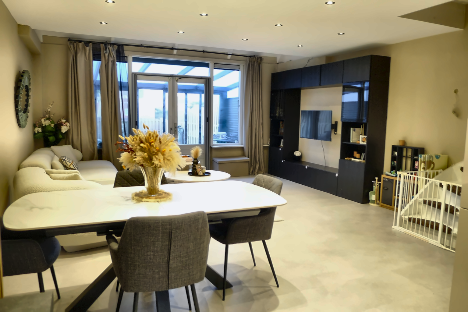 dining_living_enhanced_1536x1024