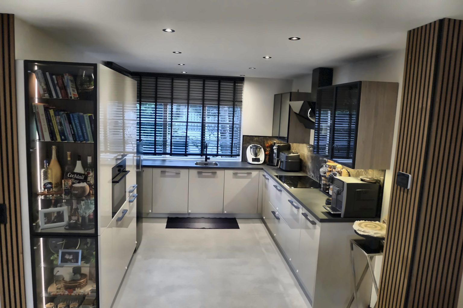 kitchen2_enhanced_1536x1024