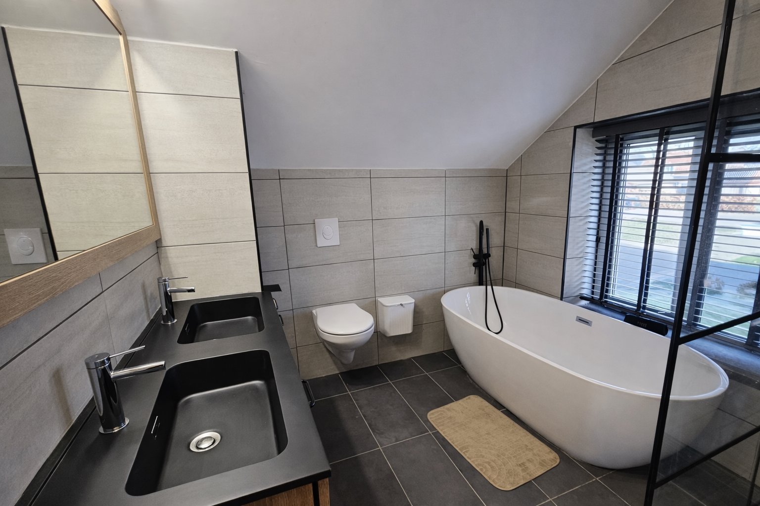 Elzenstraat 3 Veenoord bathroom