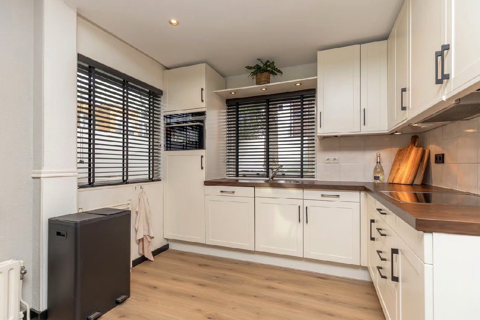 flexestate_kitchen2_1536x1024