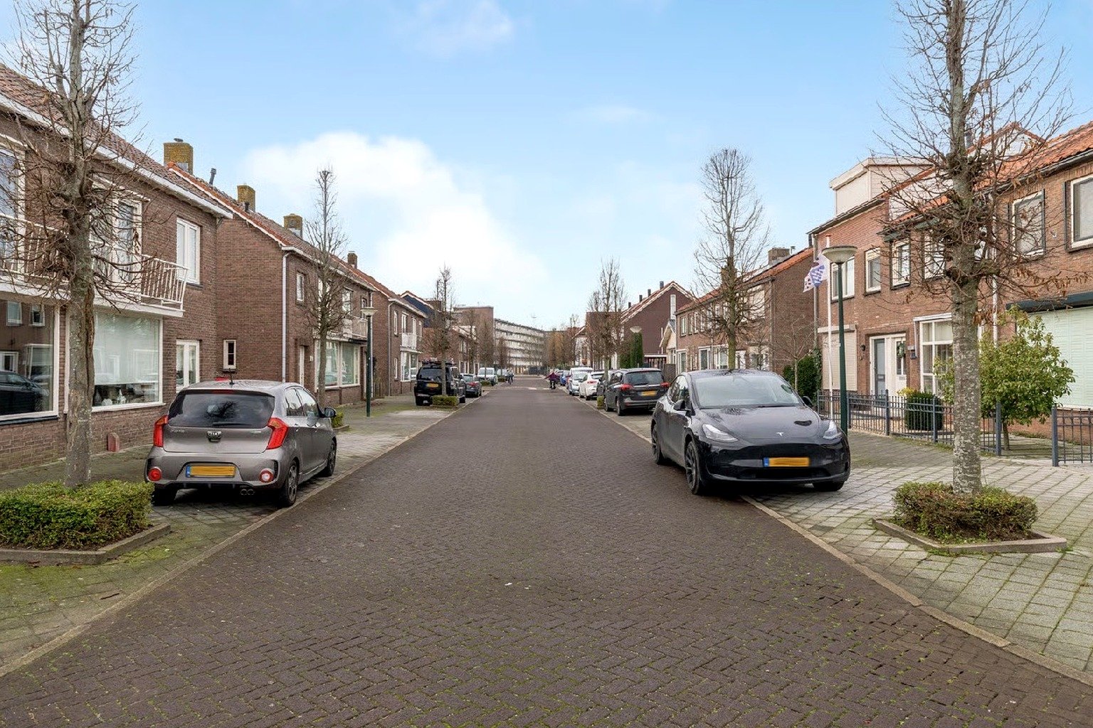 flexestate_street_1536x1024