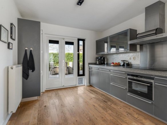 Hoekwoning met garage