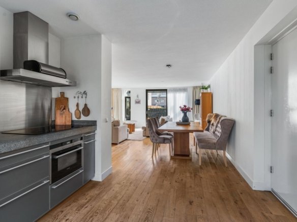 Hoekwoning met garage