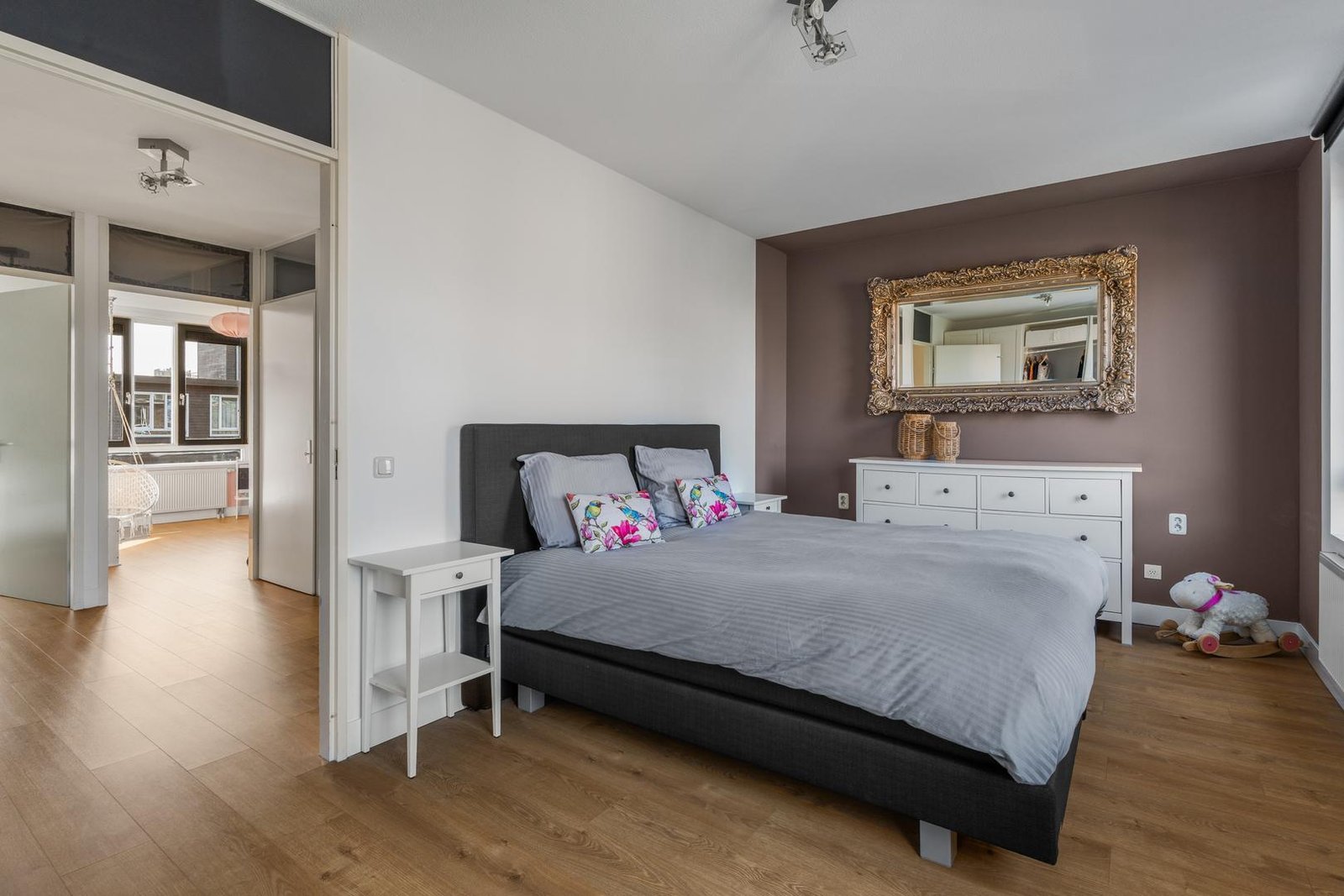 Hoekwoning met garage
