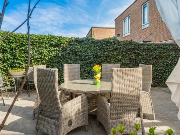 Hoekwoning met garage