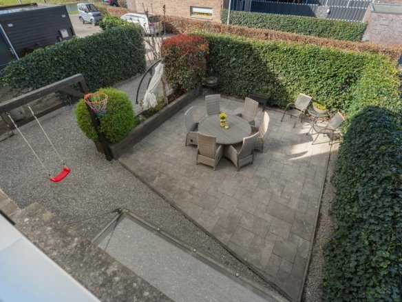 Hoekwoning met garage