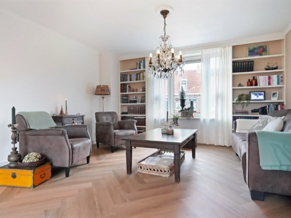 Move-In Ready Detached Home for Sale in Westkapelle, 8 Bedrooms, Garage and Energy Label A