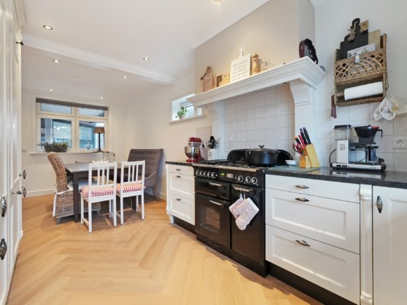Move-In Ready Detached Home for Sale in Westkapelle, 8 Bedrooms, Garage and Energy Label A