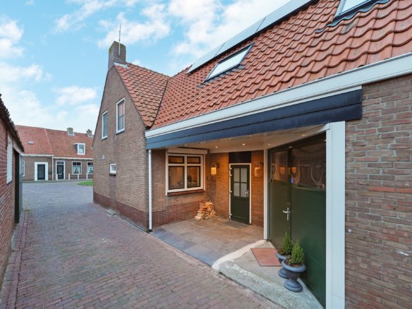 Move-In Ready Detached Home for Sale in Westkapelle, 8 Bedrooms, Garage and Energy Label A