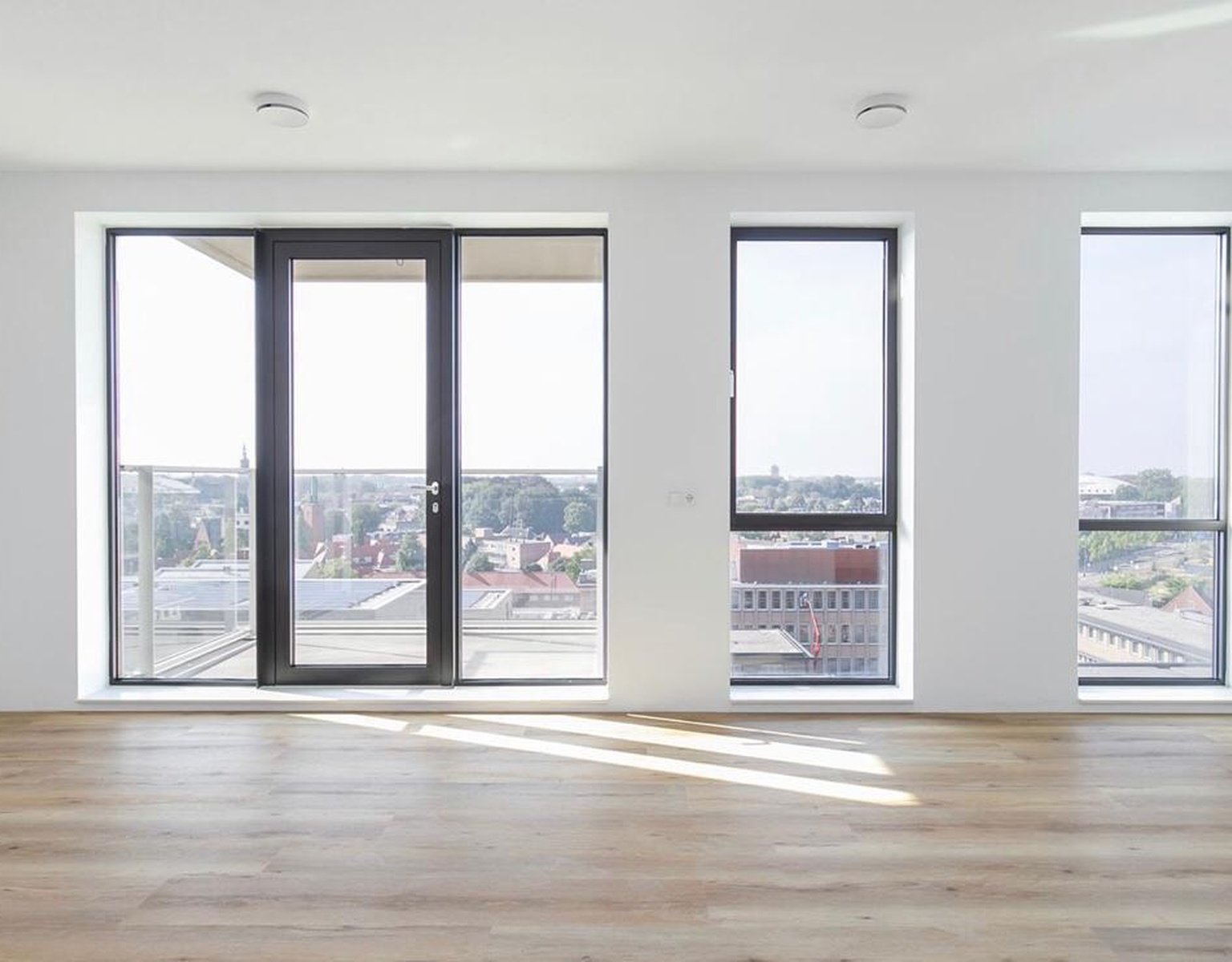 livingroom_1536x1200 2 Modern 3-kamer appartement te huur op Strijp-S in Eindhoven