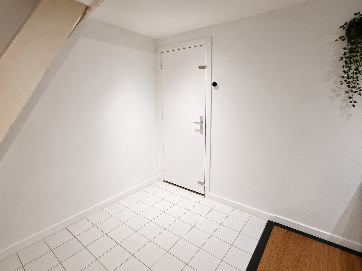 spacious 99 m² ground floor apartment for sale in Rotterdam Bergpolder district