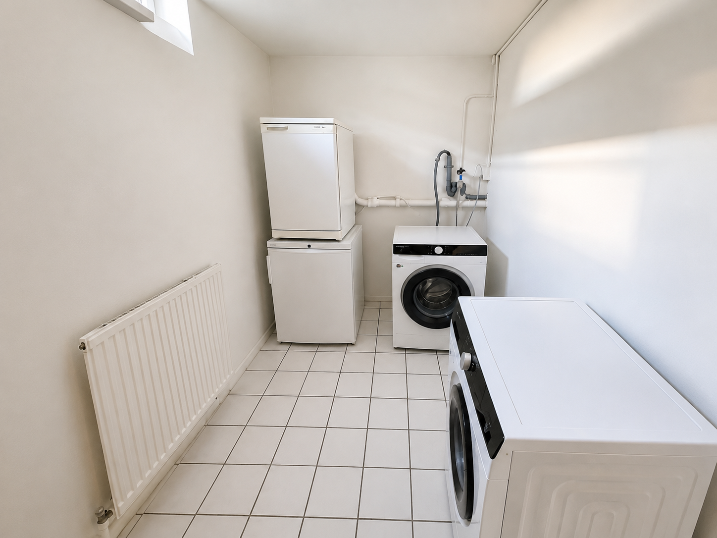 spacious 99 m² ground floor apartment for sale in Rotterdam Bergpolder district