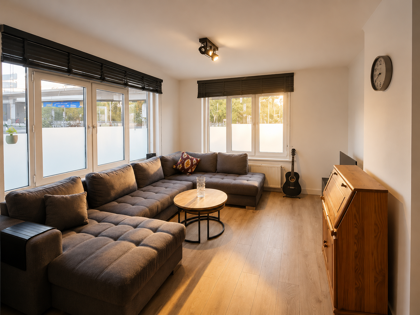 spacious 99 m² ground floor apartment for sale in Rotterdam Bergpolder district