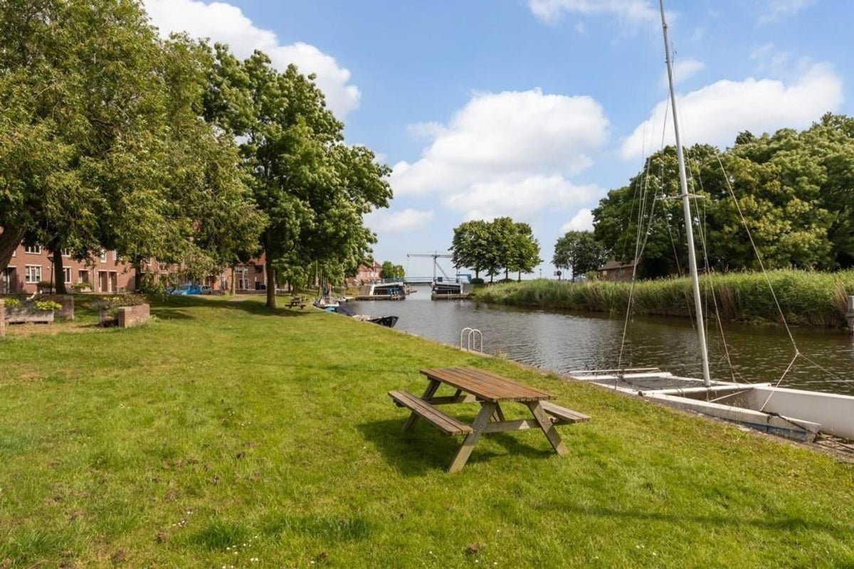 0114ce39-e36e-5d12-bf7a-975263293b0a Eem, 1273PK Huizen