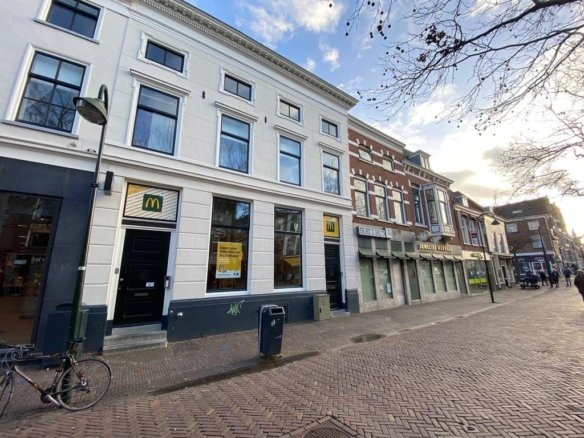 Woning aan de Brabantse Turfmarkt te Delft