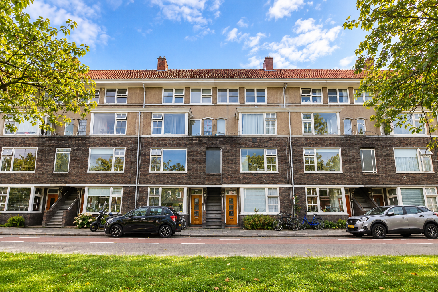 01a0d930-d397-71fc-8459-cd6a12c147a3 Woning aan de J.C. Kapteynlaan te Groningen