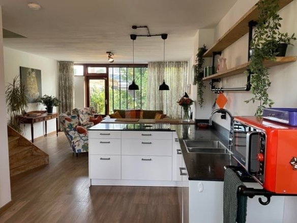 Woning aan de Ds Th Rijckewaerdstraat te Brielle