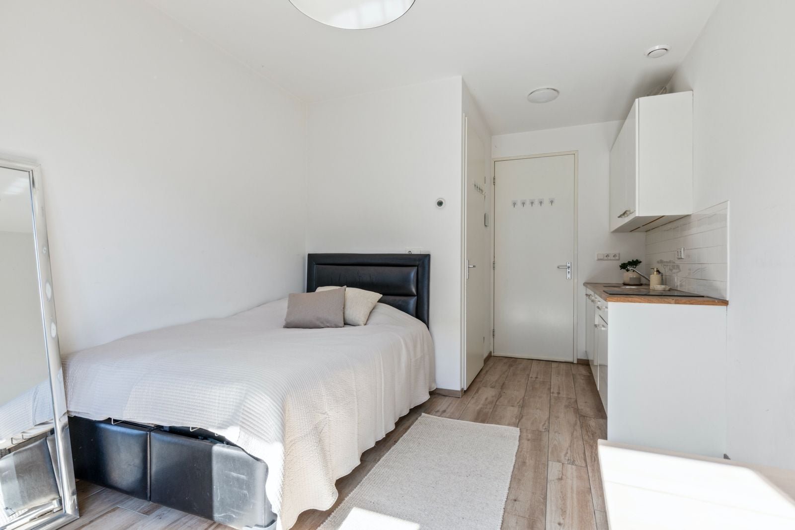 Woning aan de John Blankensteinstraat te Amsterdam