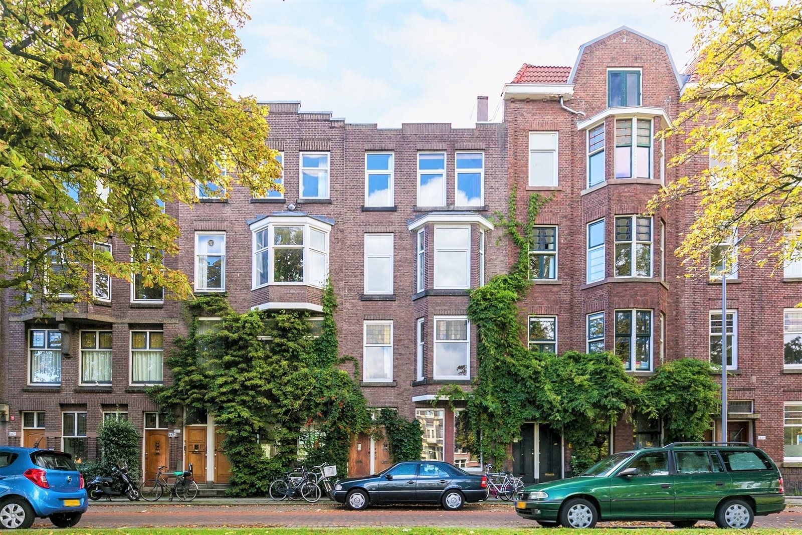 01a0e7c8-7649-71eb-8394-4ec4810d31c2 Woning aan de Bergsingel te Rotterdam