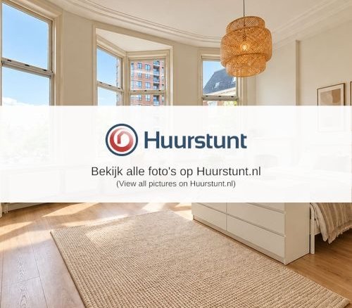 Woning aan de De Constant Rebecquestraat te Den Haag