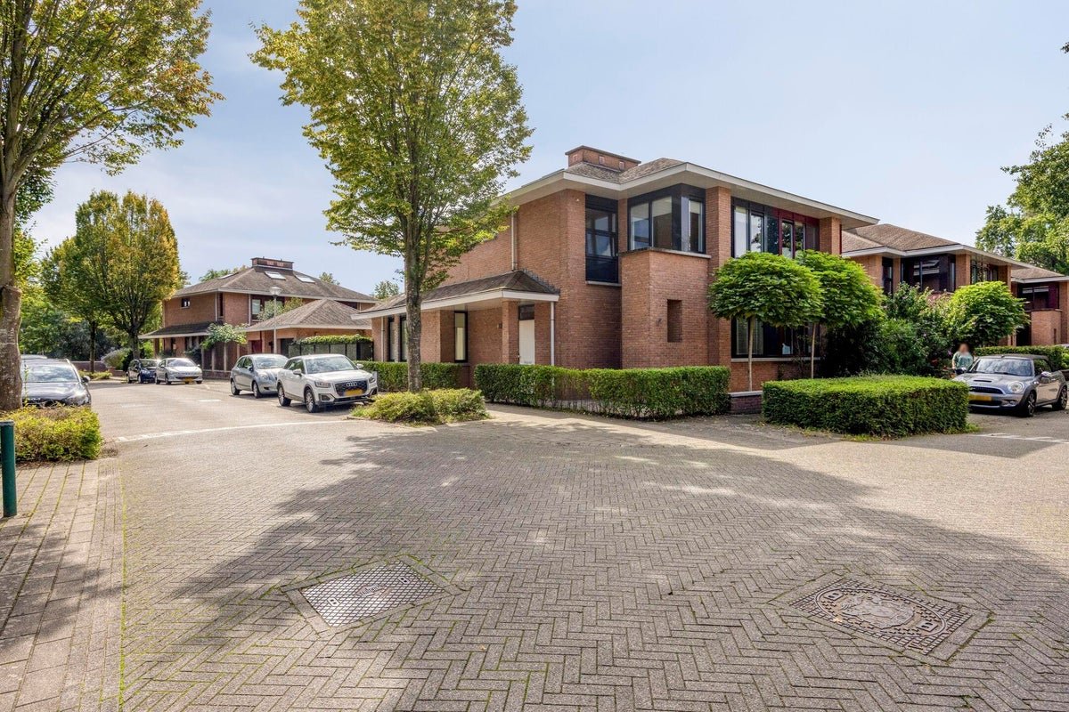 037aba26-2152-5446-be60-c19a8f01712a huis