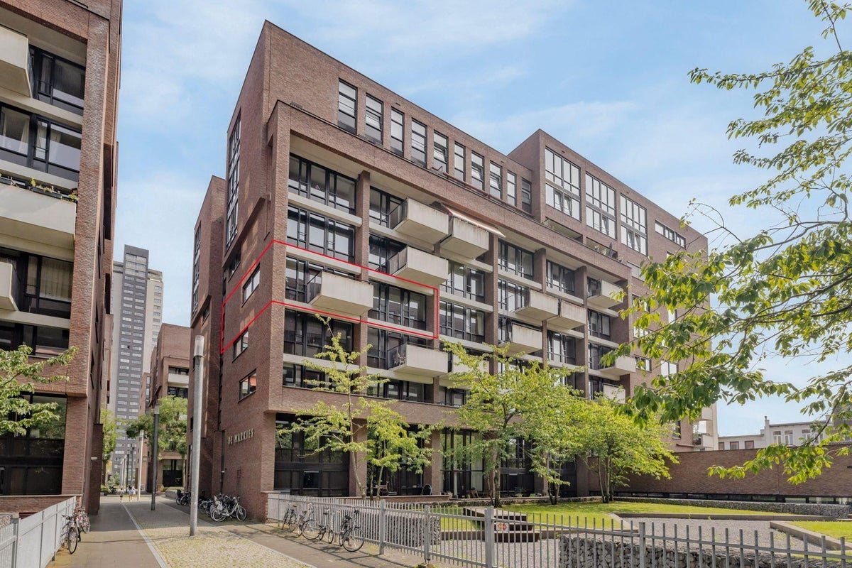 090237d8-bab7-5fbc-9ea9-6f47e6bdd30c appartement