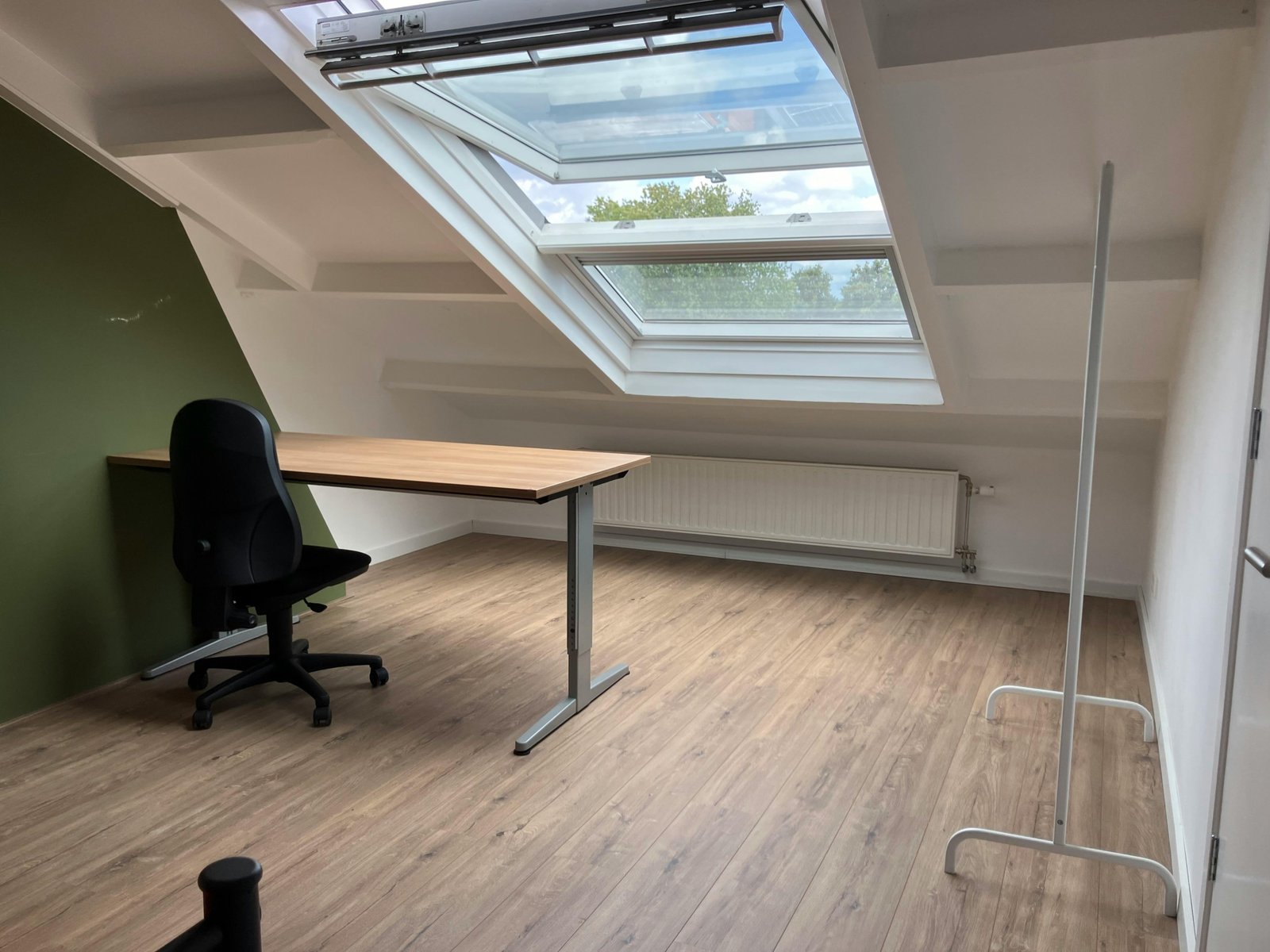0c8f5cba-8b73-4175-bb8f-901b38c05e1e Kamer in Hilversum