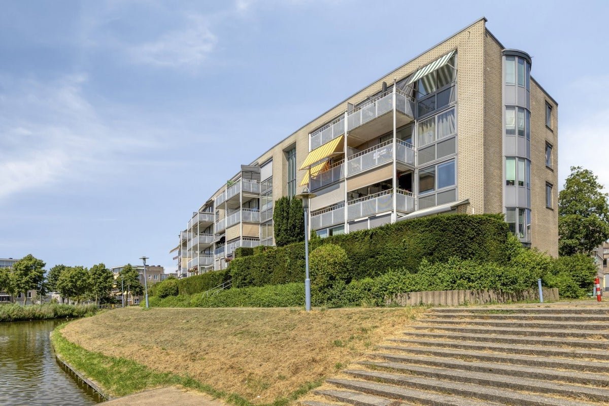 0ce378f9-be7a-540d-a9ad-e934d54bb071 appartement