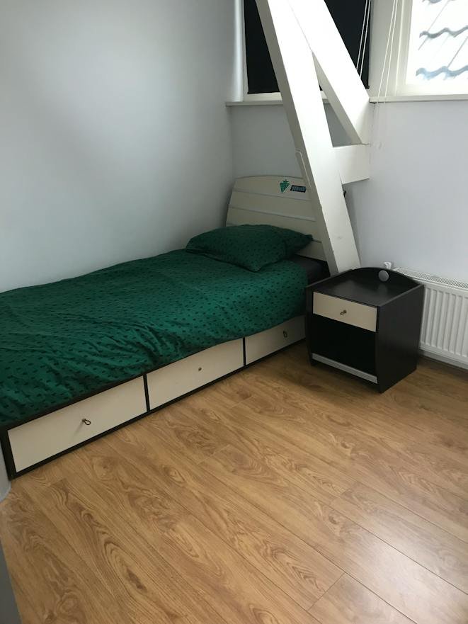0e52ac9e-cfad-4320-9e1c-d35dbacad68b Kamer in Rotterdam