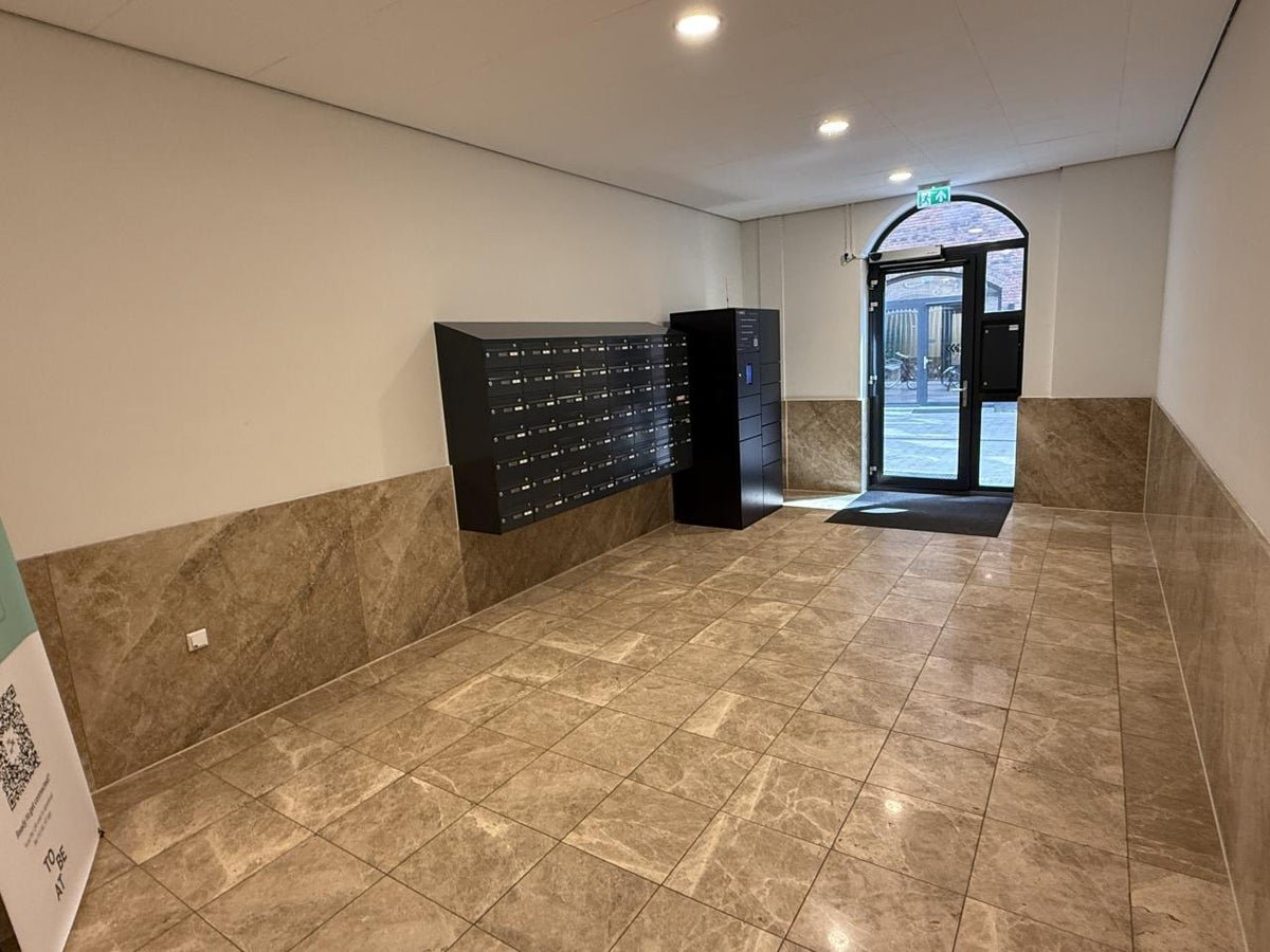 0e5d7aec-fd41-5772-af2d-f81a603a5de1 Zandstrooierstraat, 1019XZ Amsterdam