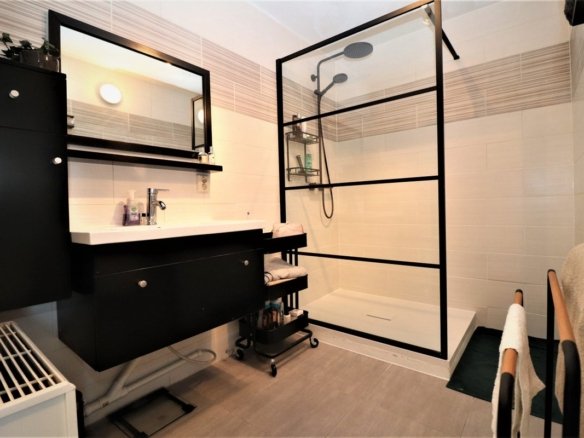 Oostzeedijk, 3063CB Rotterdam