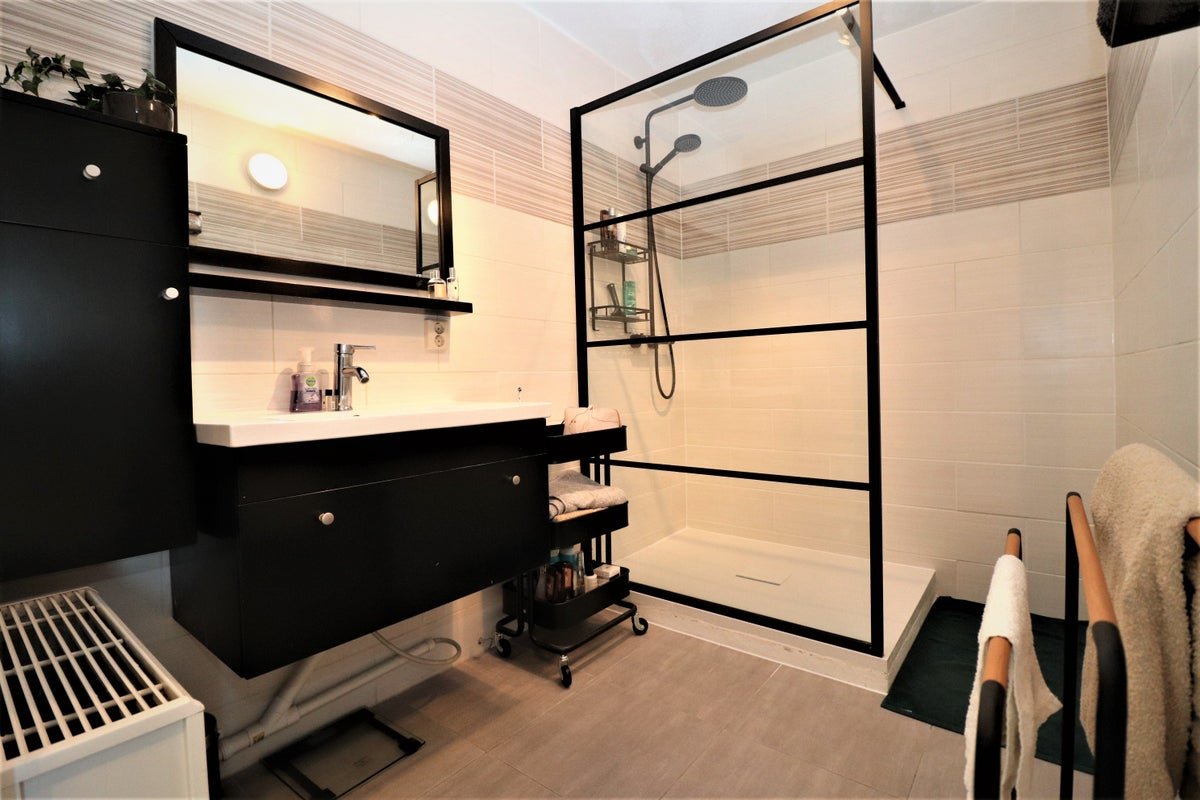 0eb00df0f7f34b99d0201836f9c7bd22 Oostzeedijk, 3063CB Rotterdam