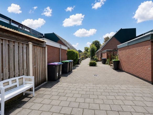 Ultimate Move-In Ready 3-Bed Home in Spijkenisse
