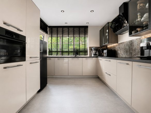 Ultimate Move-In Ready 3-Bed Home in Spijkenisse