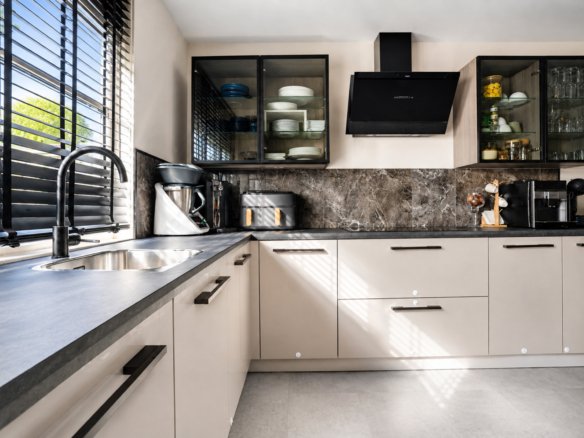 Ultimate Move-In Ready 3-Bed Home in Spijkenisse