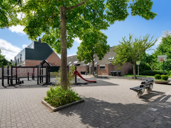 House for sale in Spijkenisse