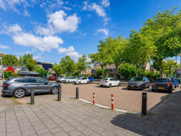 Ultimate Move-In Ready 3-Bed Home in Spijkenisse