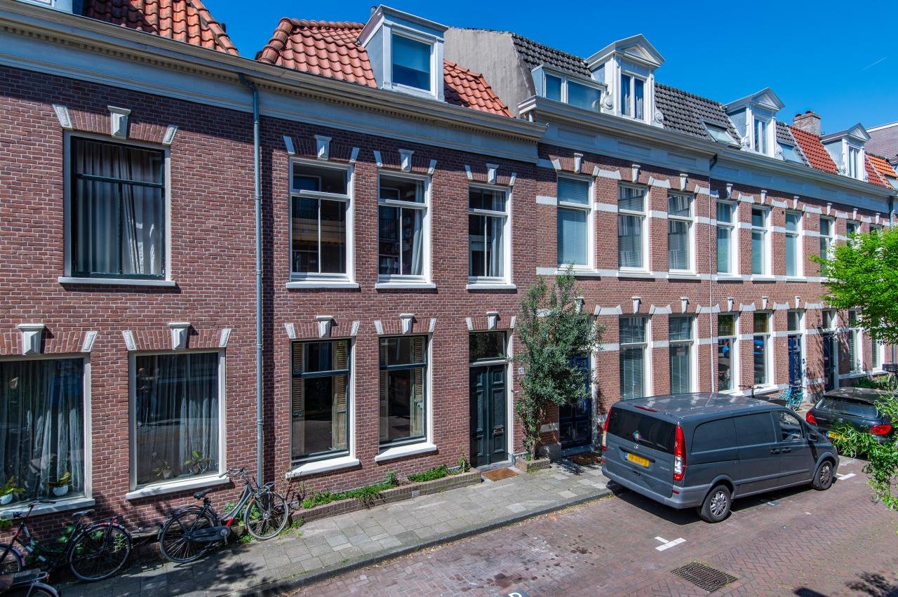 1011605-15382103 Woonhuis in Haarlem