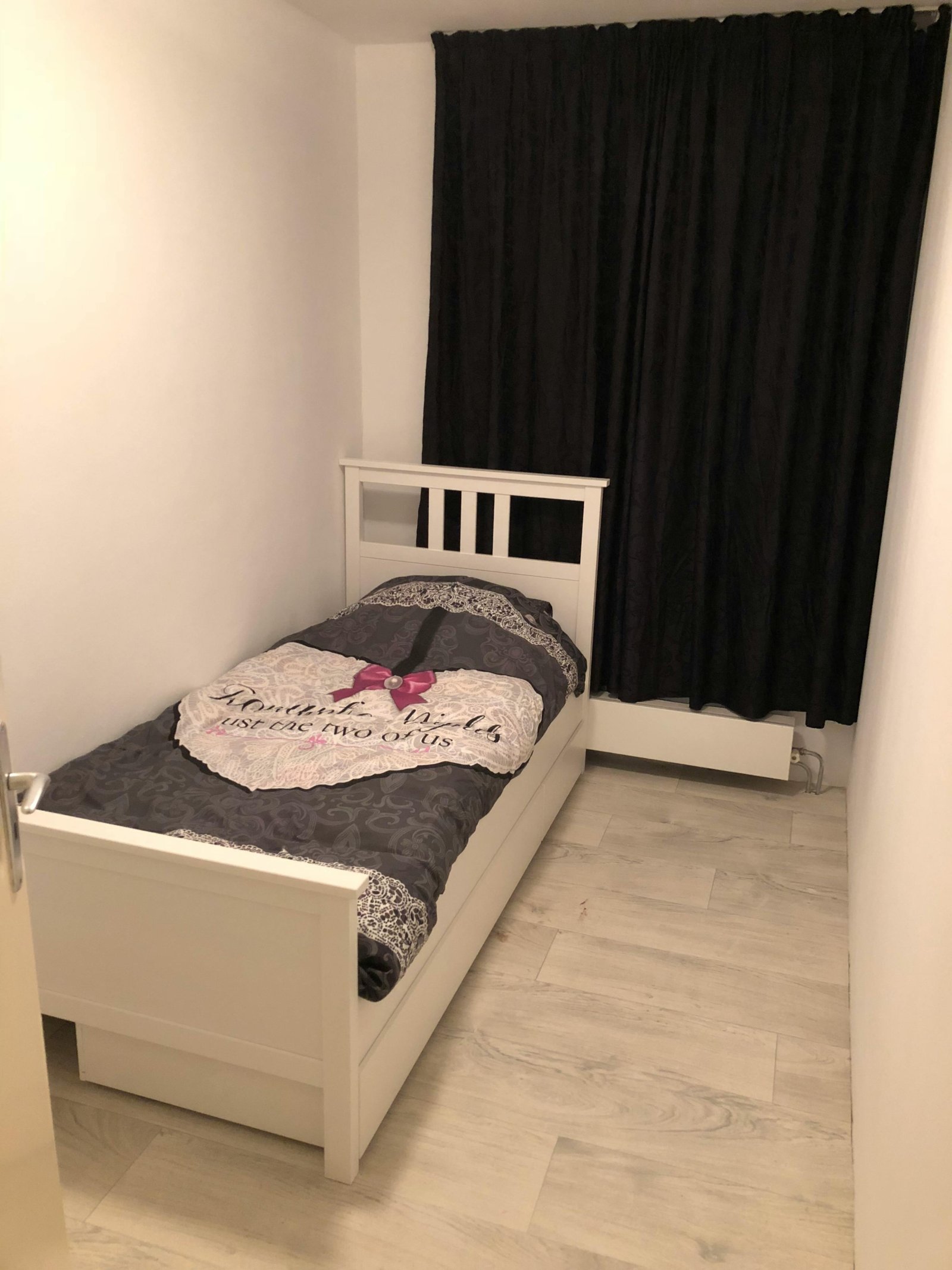 1354abd0-0083-11e8-a9d7-42010af00004 Kamer in Rotterdam