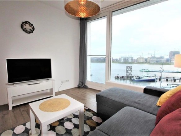 Woning aan de Westerdoksdijk te Amsterdam