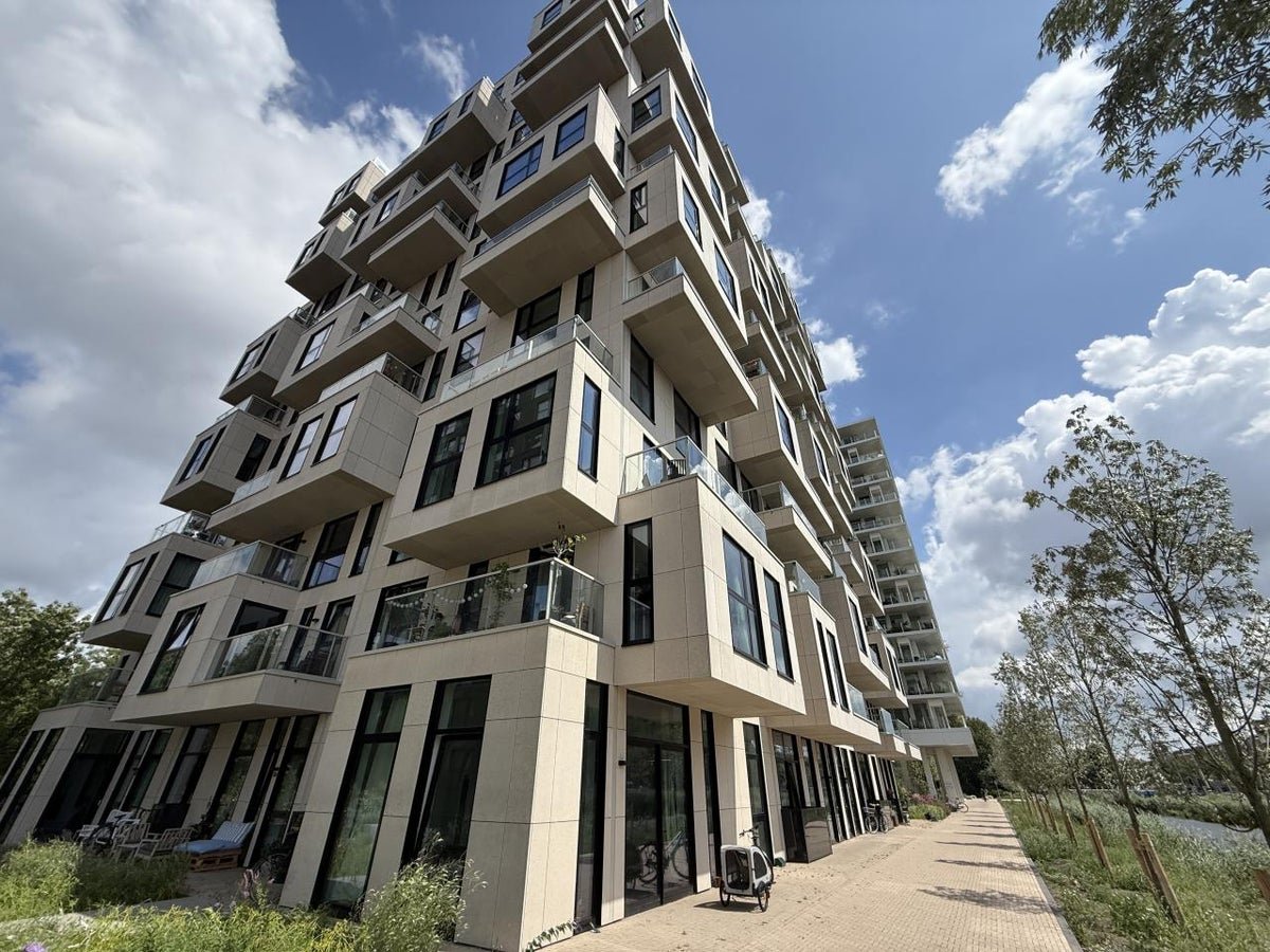 16183354-2010-59e9-a27f-13916096338e appartement