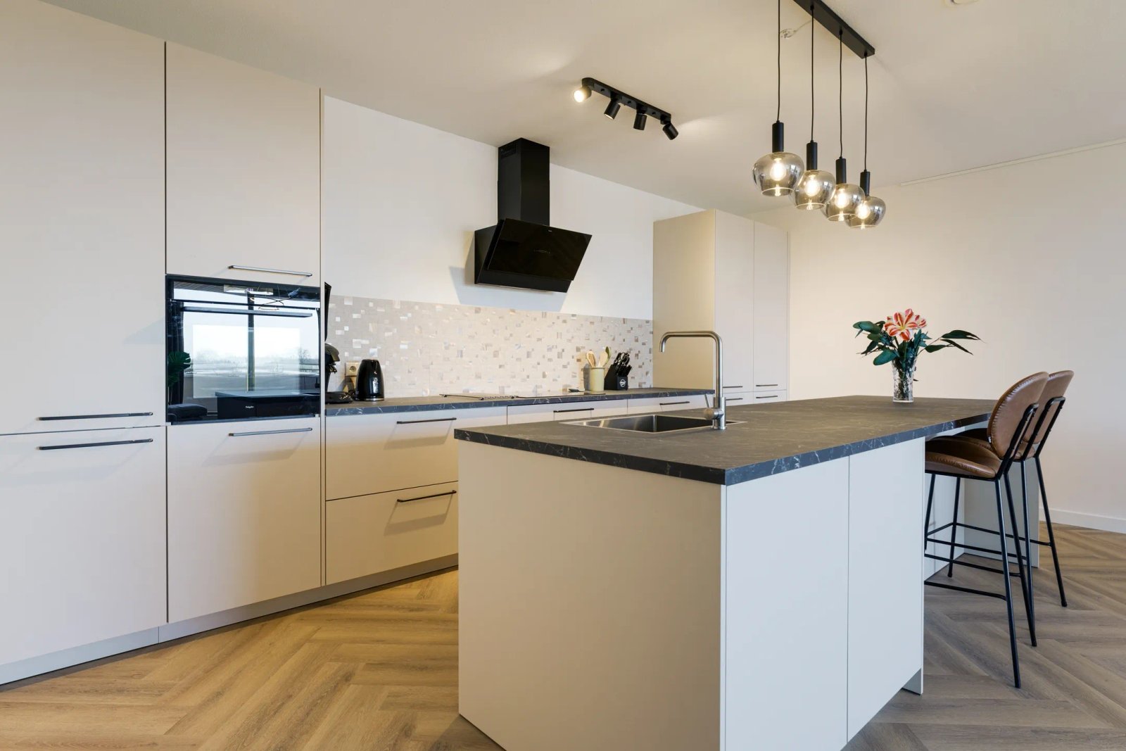 17668f68-a446-4ef5-b524-265388b748e8 Woning aan de Genderstroom te Veldhoven