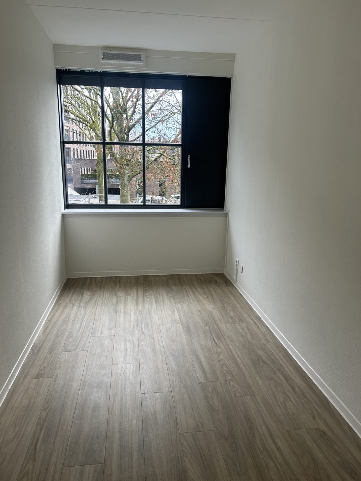 1b5e8ede-01ed-57d4-9502-823e8aaf75ad huis