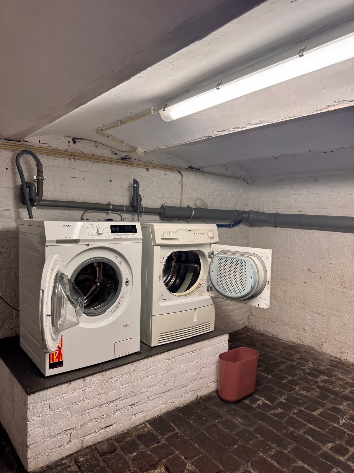 21dbba95e913e0ab0156047d1bb5eb28 appartement