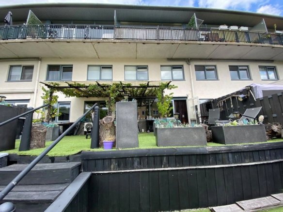 Woning aan de Potvisstraat te Amsterdam