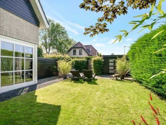 Visweg, 1906CR Limmen